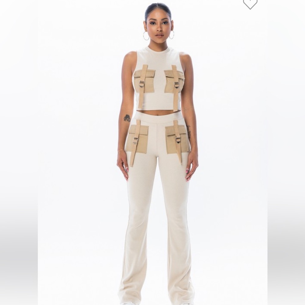 New Boutique item ribbed cargo pockets top and pants set